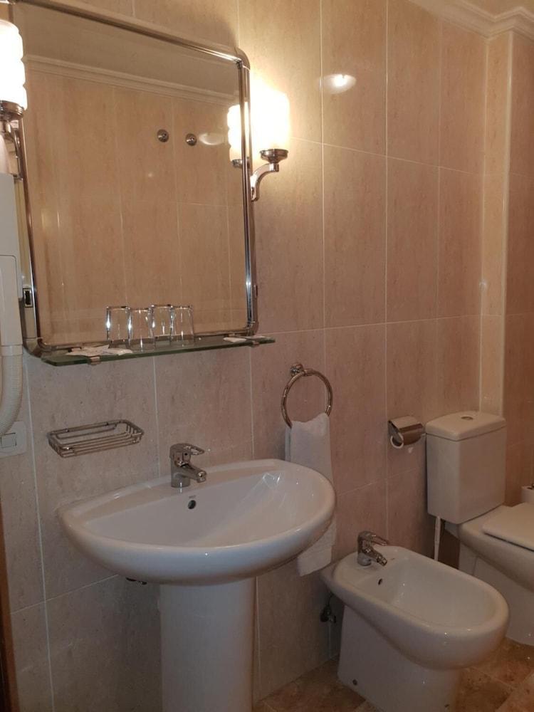 סלאמנקה Hotel Amefa מראה חיצוני תמונה