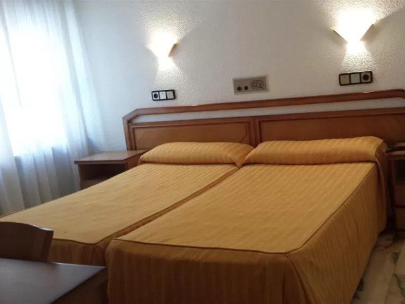 סלאמנקה Hotel Amefa מראה חיצוני תמונה