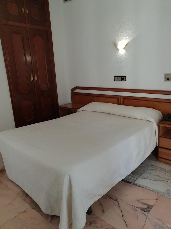 סלאמנקה Hotel Amefa מראה חיצוני תמונה