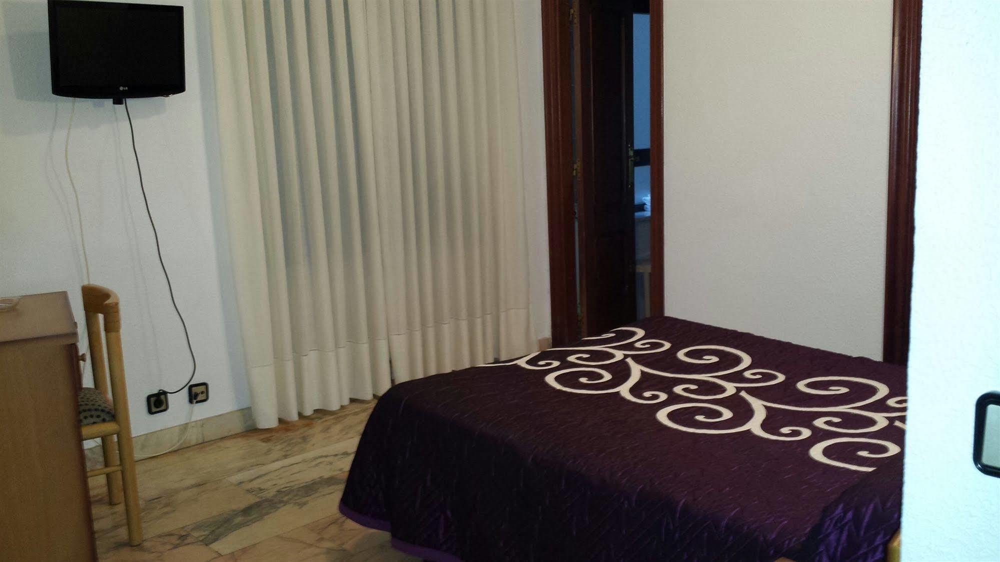 סלאמנקה Hotel Amefa מראה חיצוני תמונה