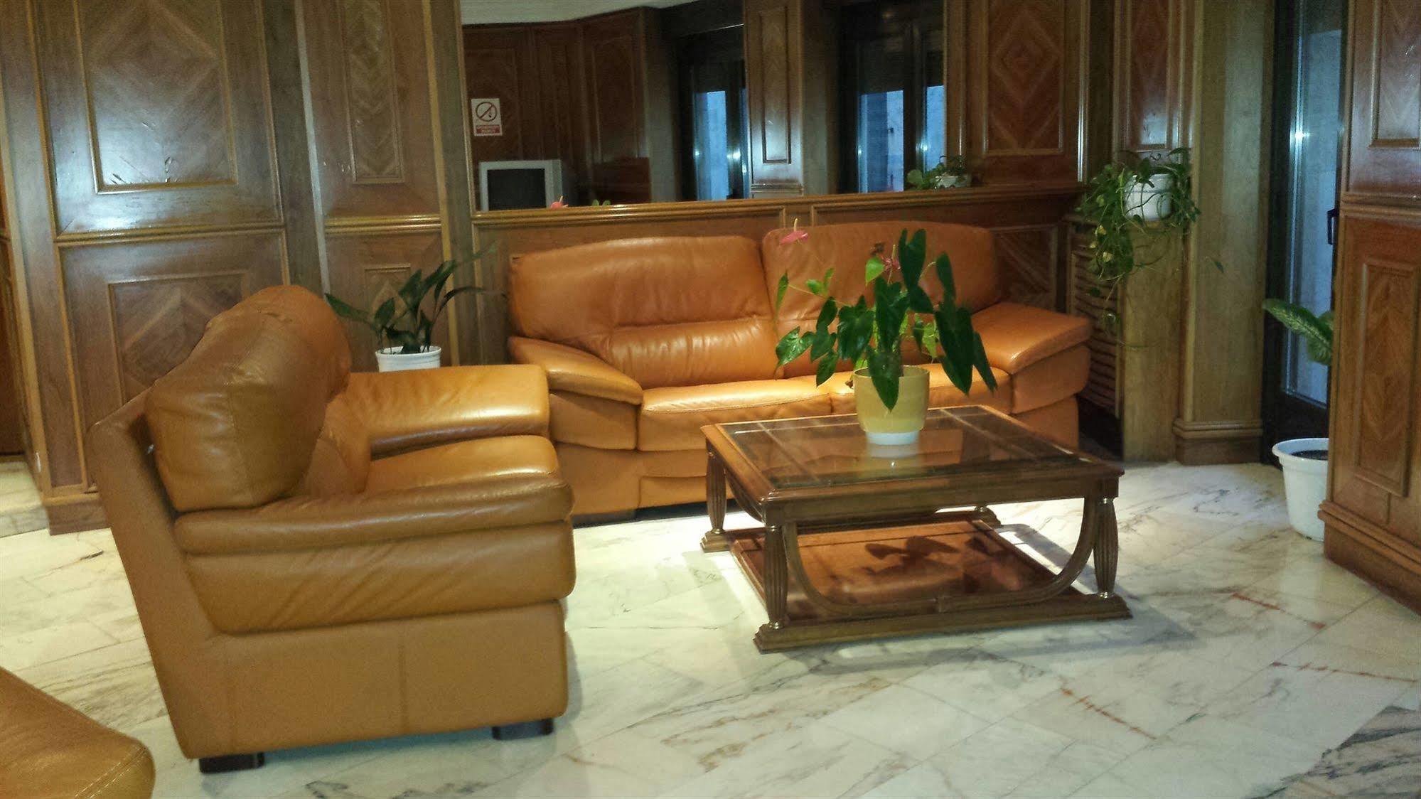 סלאמנקה Hotel Amefa מראה חיצוני תמונה